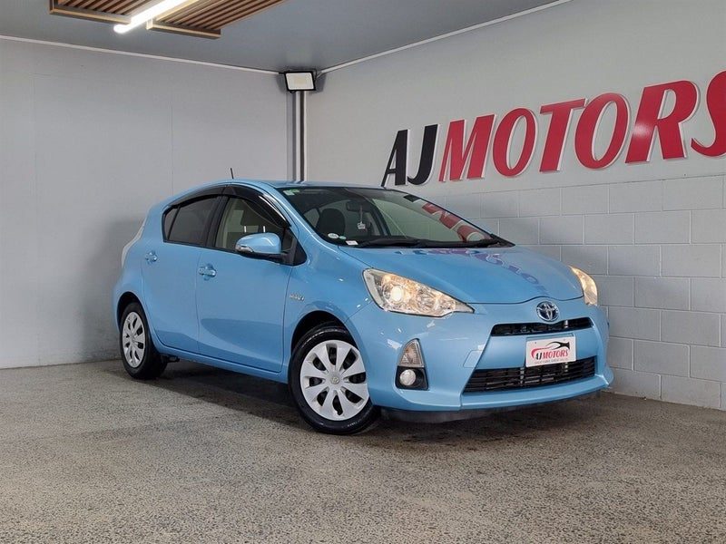 2014 Toyota Aqua S