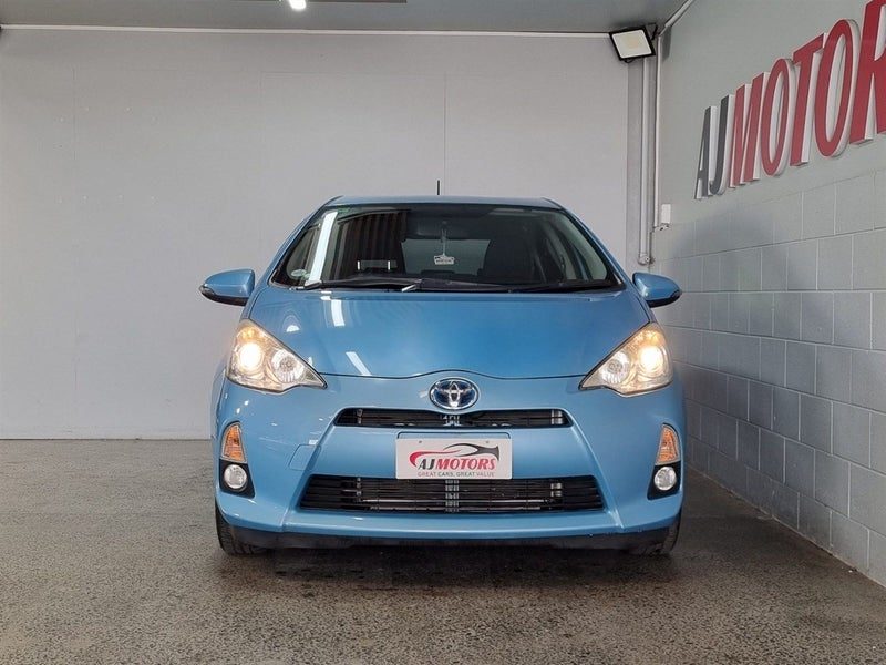 2014 Toyota Aqua S, photo 2