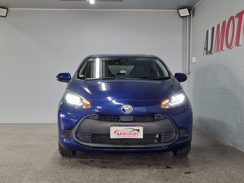 2022 Toyota Aqua X, photo 2