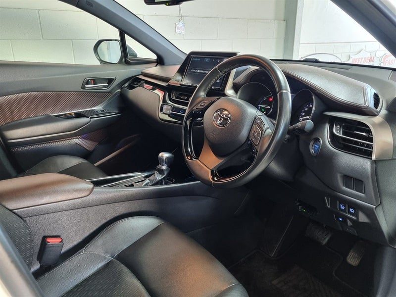 2017 Toyota C-HR HYBRID G, photo 3