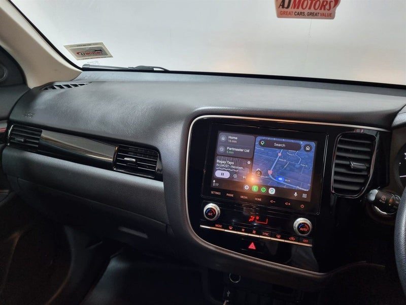 2022 Mitsubishi Outlander LS (NZ New), photo 3