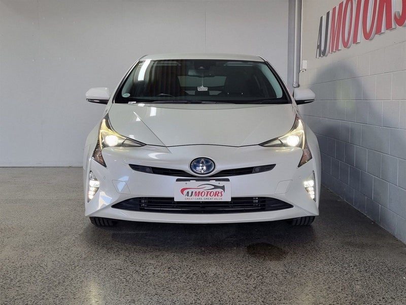 2018 Toyota Prius S safety plus, photo 2