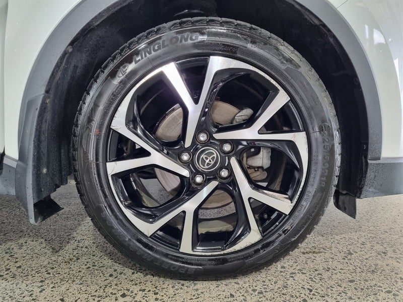 2019 Toyota C-HR 1.2PT (NZ New), photo 3