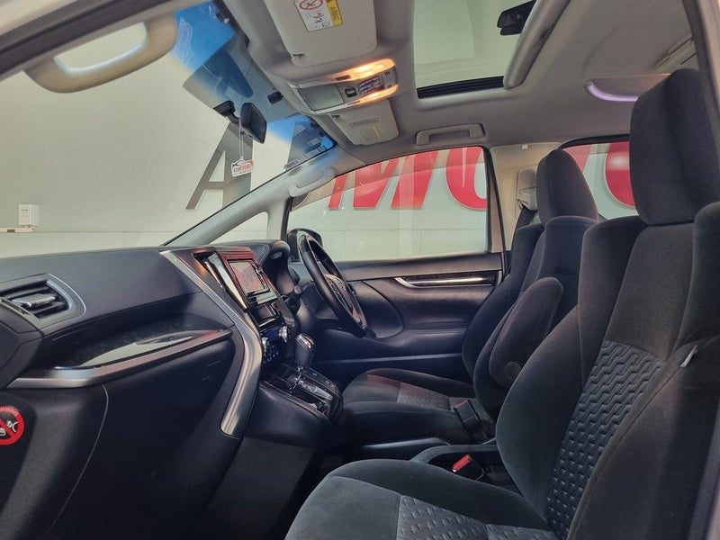 2015 Toyota Vellfire Z Sunroof, photo 3