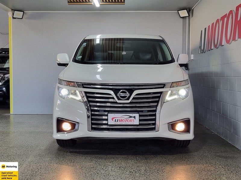 2016 Nissan Elgrand 250 HIGHWAY STAR S, photo 2