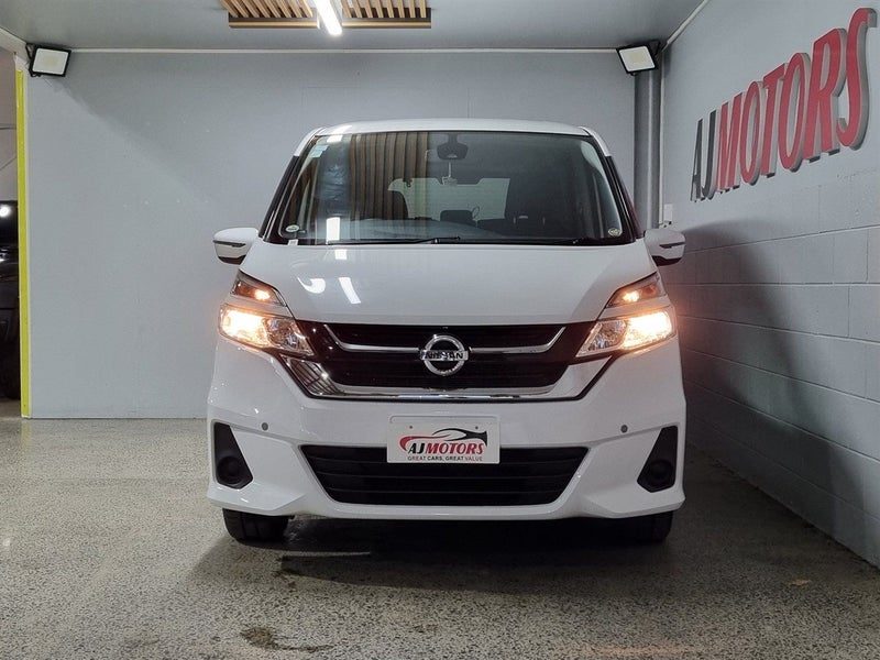 2016 Nissan Serena X, photo 2