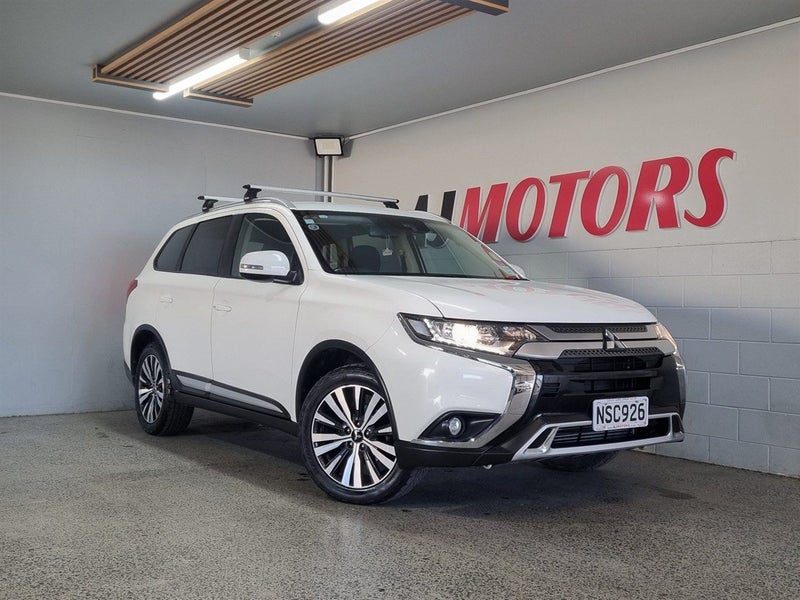2021 Mitsubishi Outlander XLS (NZ New)