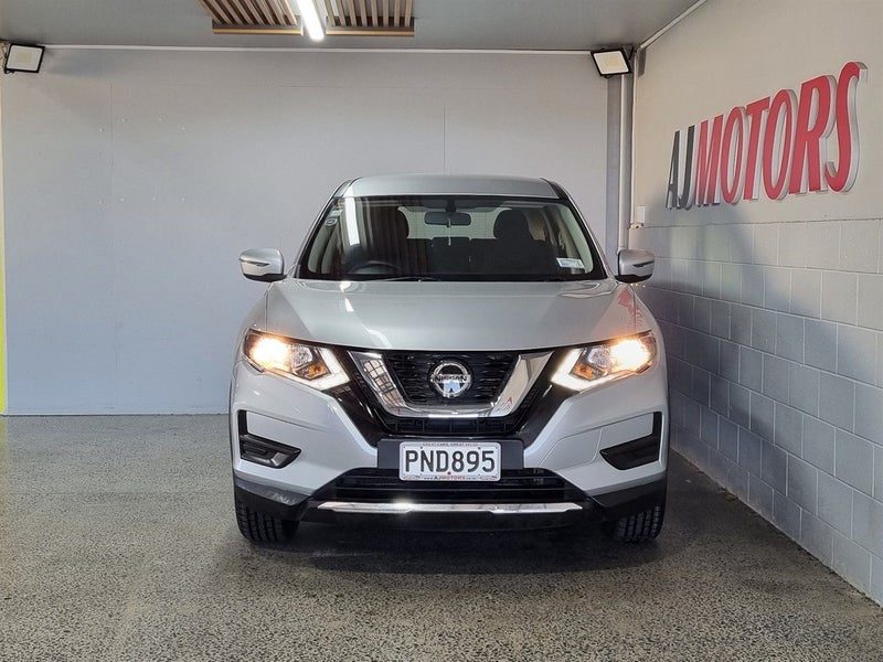 2022 Nissan X-Trail ST (NZ New), photo 2
