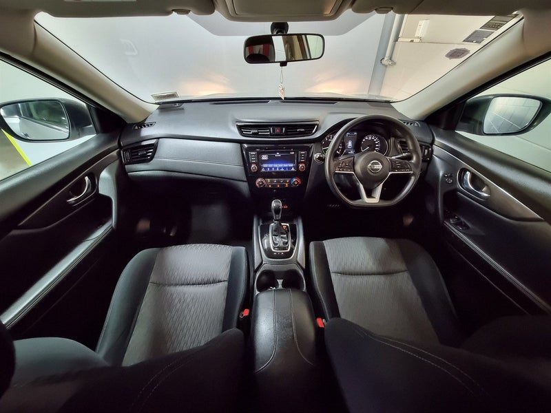 2022 Nissan X-Trail ST (NZ New), photo 3
