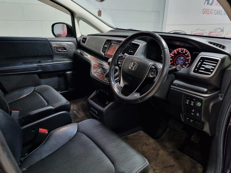 2013 Honda Odyssey Absolute, photo 3