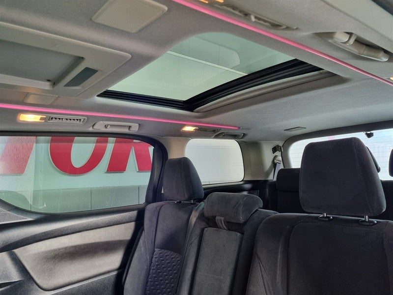 2015 Toyota Alphard 2.5S, photo 3