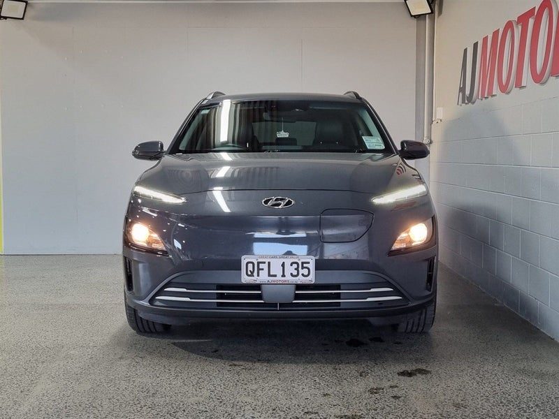 2023 Hyundai Kona 64KWH (NZ New), photo 2