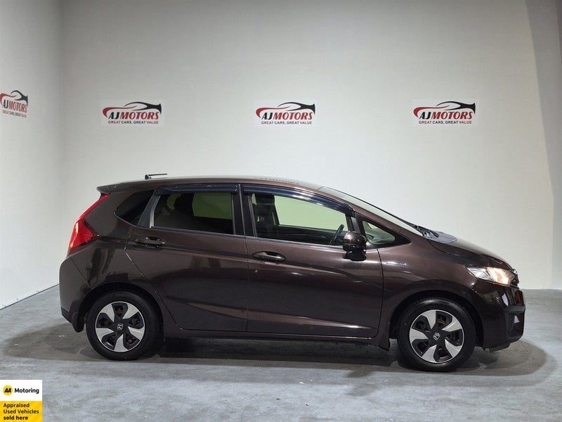 2017 Honda Fit Hybrid, photo 3