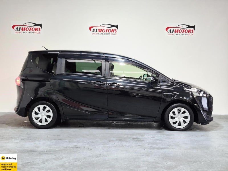 2015 Toyota Sienta HYBRID X, photo 3