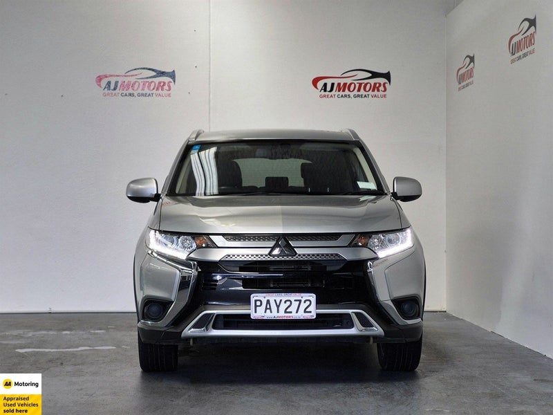 2022 Mitsubishi Outlander LS / 7 SEATER / NZ NEW, photo 2