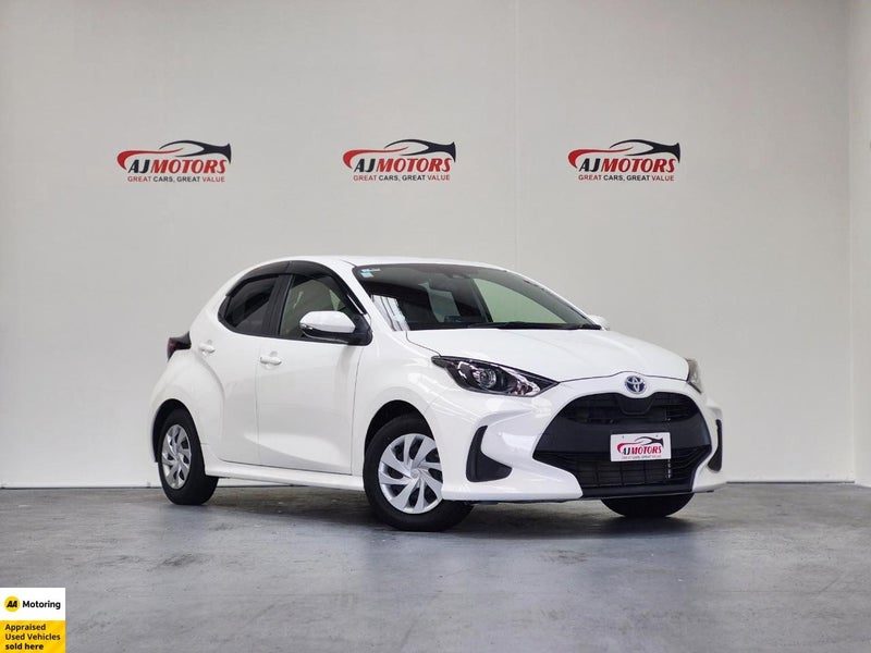 2021 Toyota Yaris HYBRID X, main photo