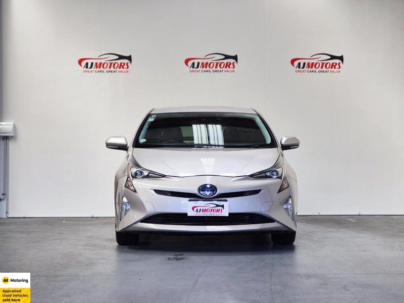 2016 Toyota Prius A TOURING SELECTION, photo 2