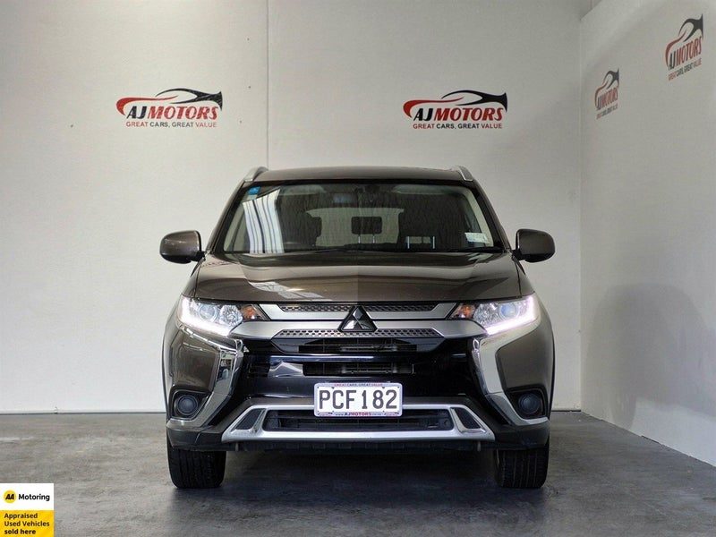 2022 Mitsubishi Outlander LS / 7 SEATER / NZ NEW, photo 2