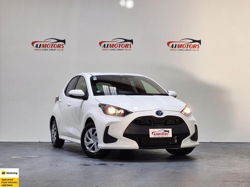 2021 Toyota Yaris HYBRID X