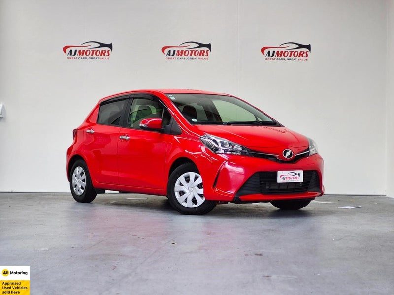 2015 Toyota Vitz F, main photo