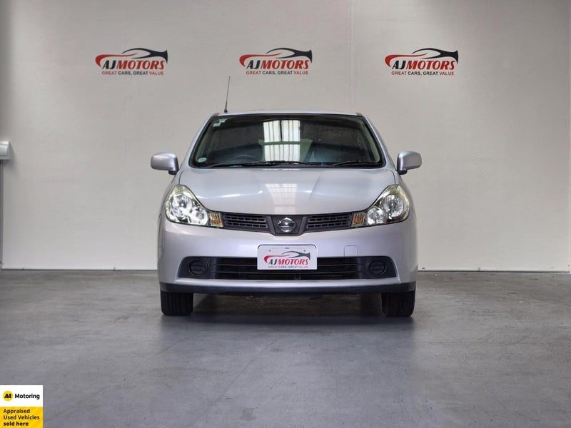 2015 Nissan Wingroad 15M AUTHENTIC, photo 2