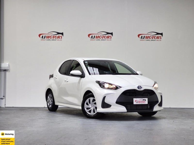 2021 Toyota Yaris HYBRID X