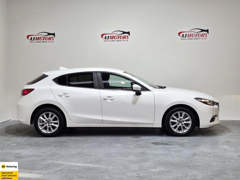 2018 Mazda Axela 15S, photo 3