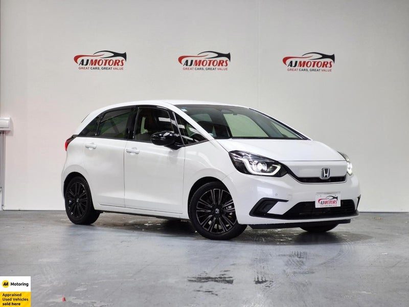2021 Honda Fit e:HEV Home CASA
