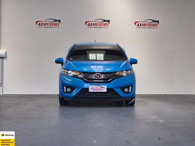 2014 Honda Fit Hybrid S Package, photo 2