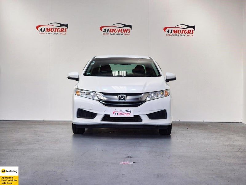 2015 Honda GRACE HYBRID LX, photo 2