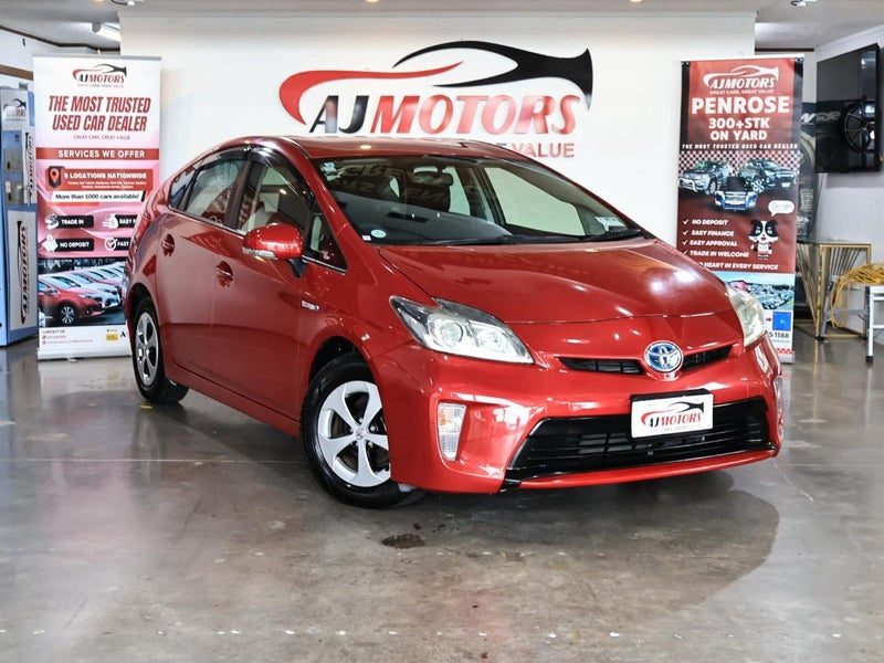 2013 Toyota Prius 1.8L Petrol Hybrid, main photo