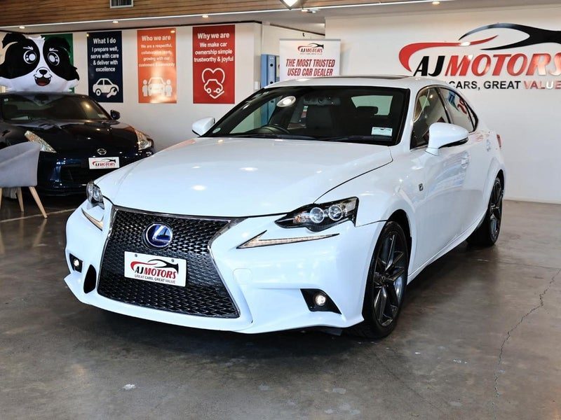 2014 Lexus IS 300h F SPORT / Hybrid / Sunroof, photo 3