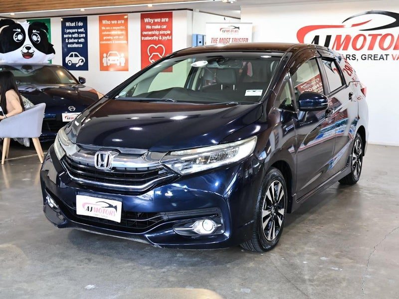 2015 Honda Shuttle Hybrid, photo 3