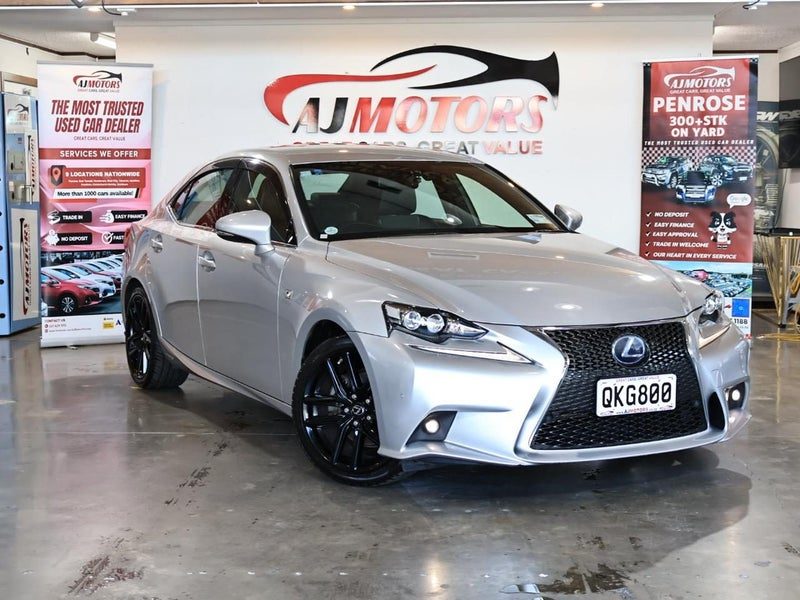 2015 Lexus IS 300h F SPORT / Hybrid / Radar Cruise