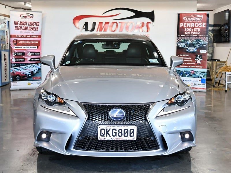2015 Lexus IS 300h F SPORT / Hybrid / Radar Cruise, photo 2