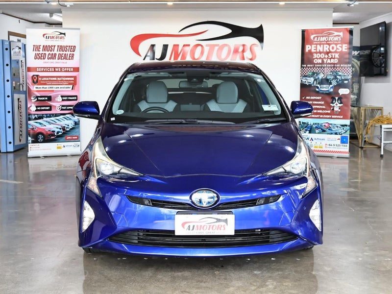 2015 Toyota Prius S HYBIRD, photo 2