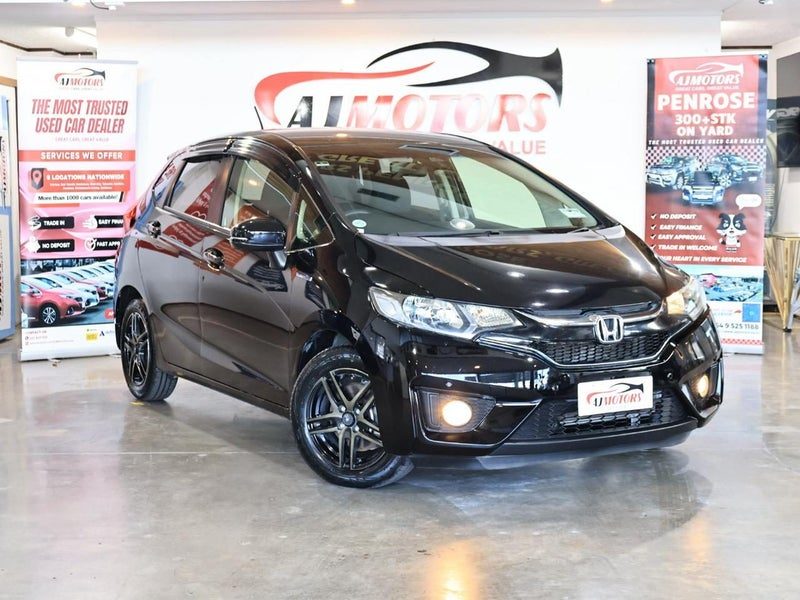 2016 Honda Fit HYBRID F-PKG, main photo