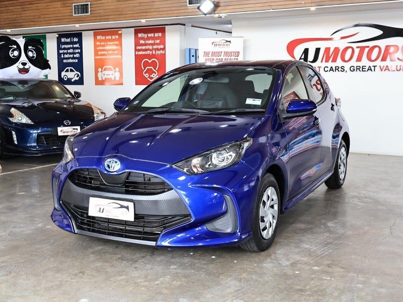 2021 Toyota Yaris HYBRID / PUSH START, photo 3