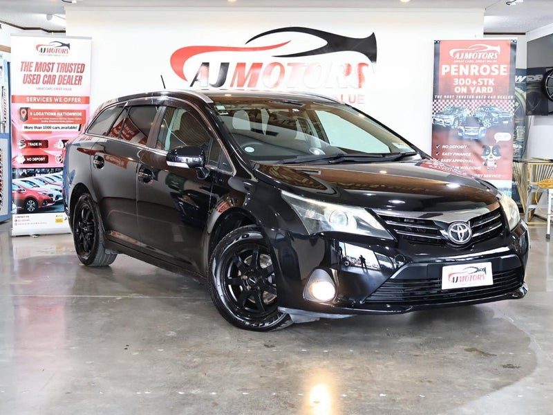 2013 Toyota Avensis Wagon, main photo