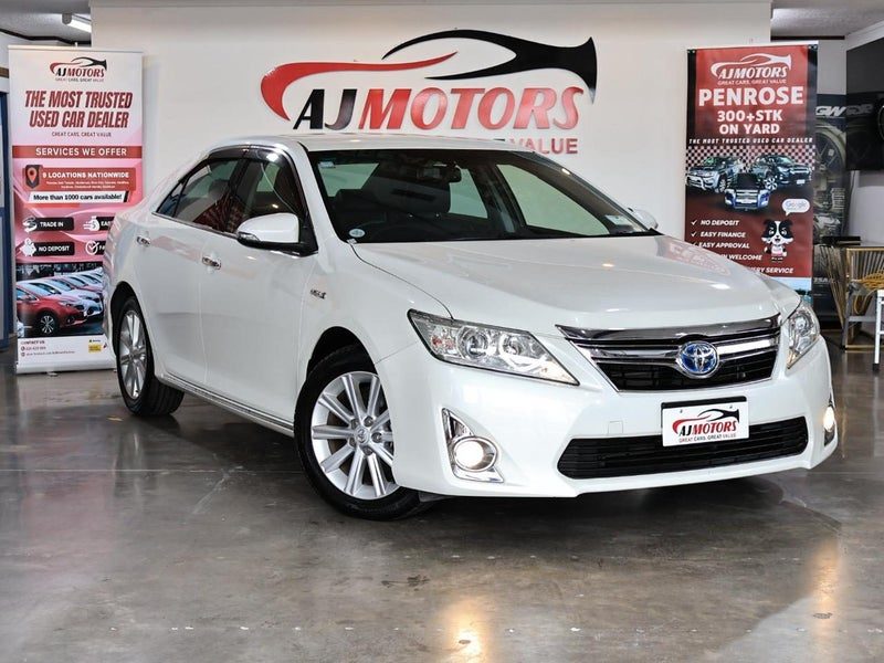 2014 Toyota Camry HYBRID LEATHER PACKAGE