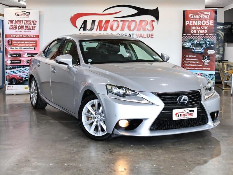 2013 Lexus IS 300h Version L