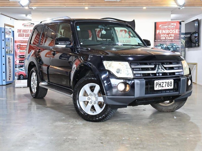 2006 Mitsubishi Pajero Exceed, main photo