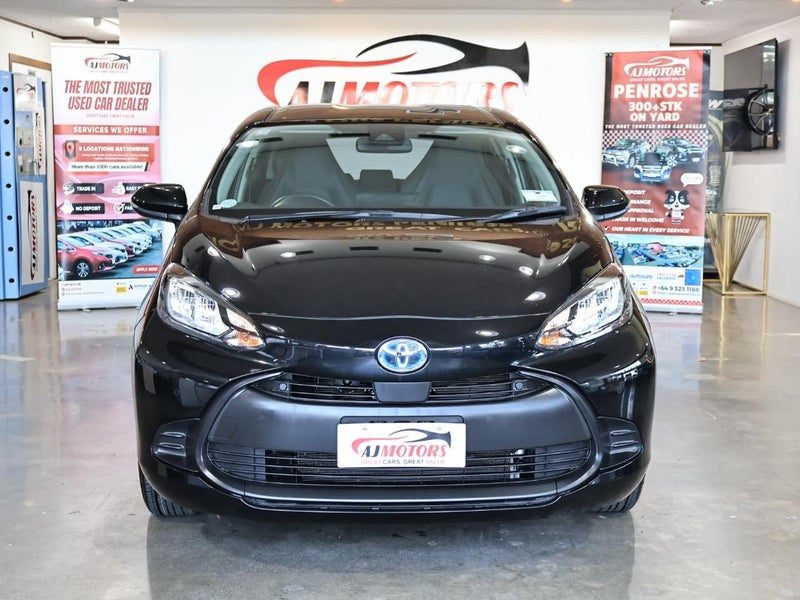 2023 Toyota Aqua New Shape / Push Start, photo 2