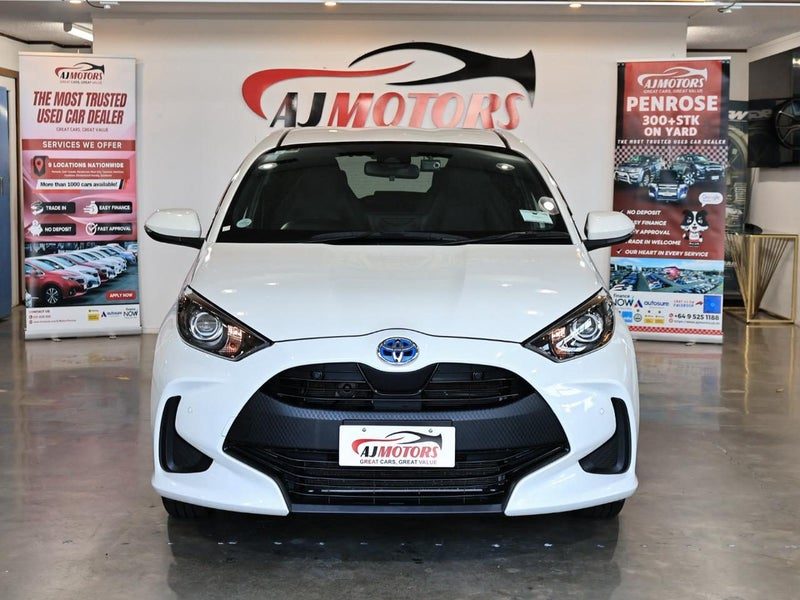 2021 Toyota Yaris HYBRID G, photo 2