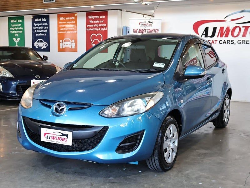 2013 Mazda Demio 1.3 L Package, photo 3