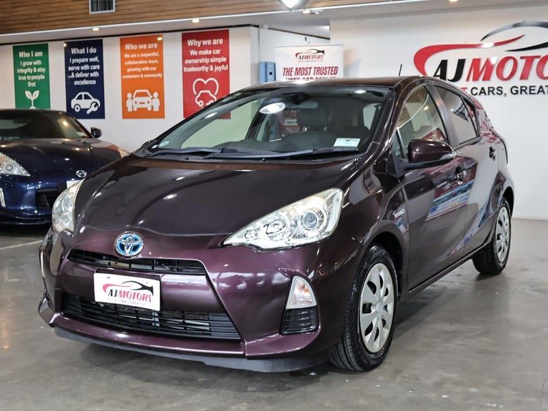 2014 Toyota Aqua BLACK SOFT LEATHER SELECTION, photo 3