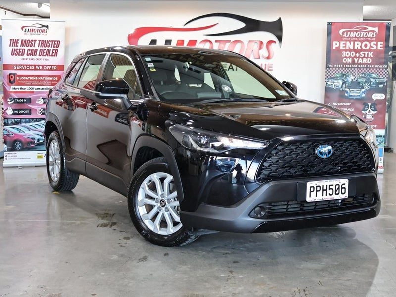 2022 Toyota Corolla Cross GX Hybrid (NZ New), main photo