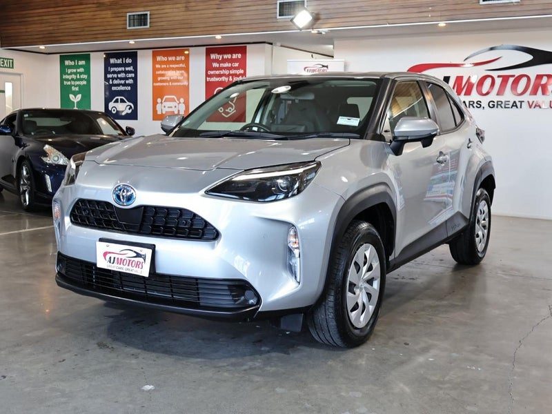 2021 Toyota Yaris Cross HYBRID X, photo 3