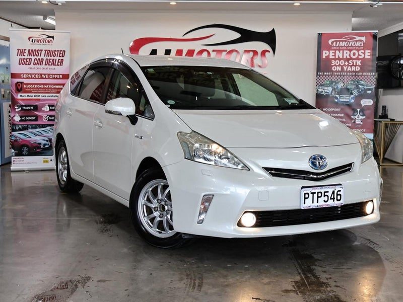 2011 Toyota Prius Alpha | Hybrid | 7 Seats, main photo