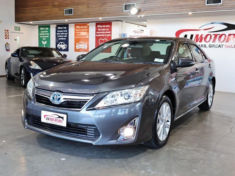 2013 Toyota Camry Hybrid G Package, photo 3